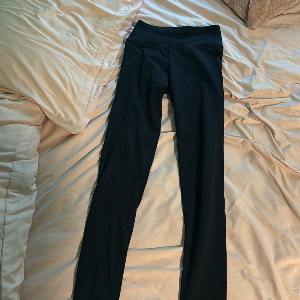 Black leggings from Aerie